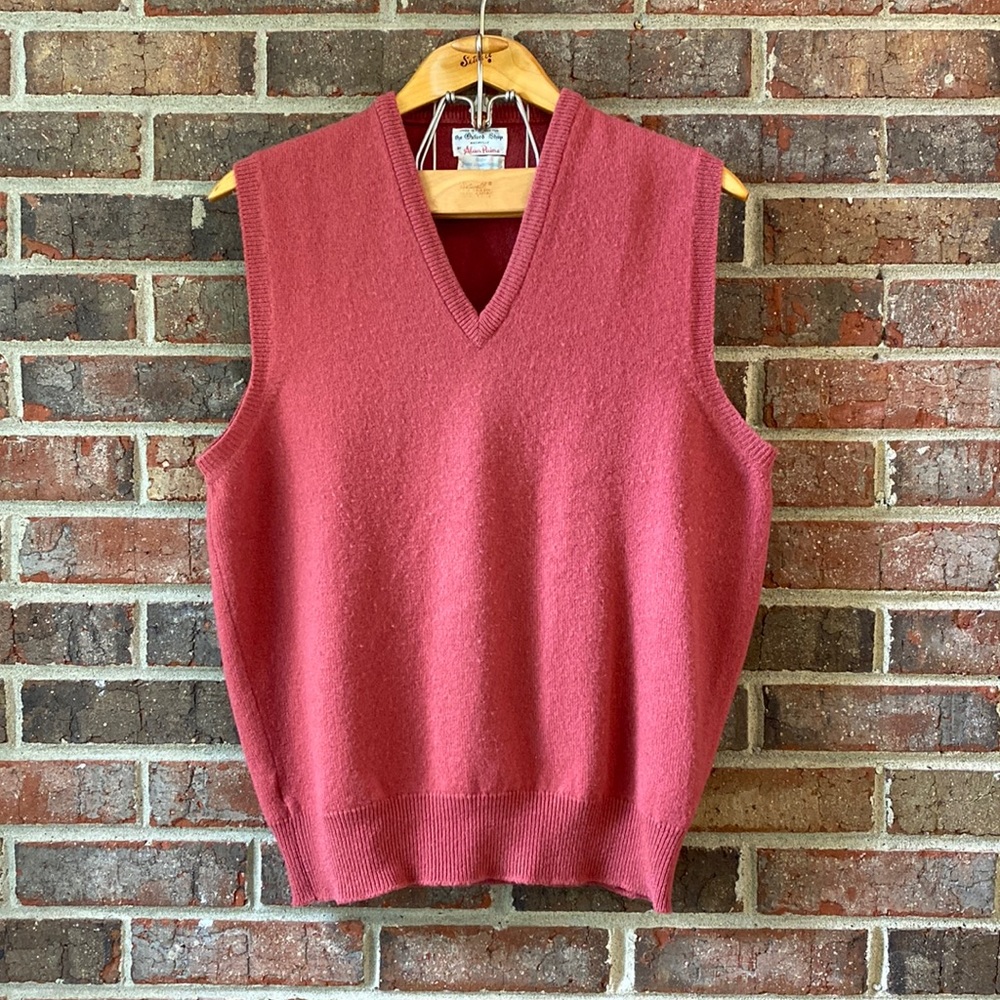 Men’s Oxford Shop by Alan Paine 100% Lambs Wool Sweater Vest